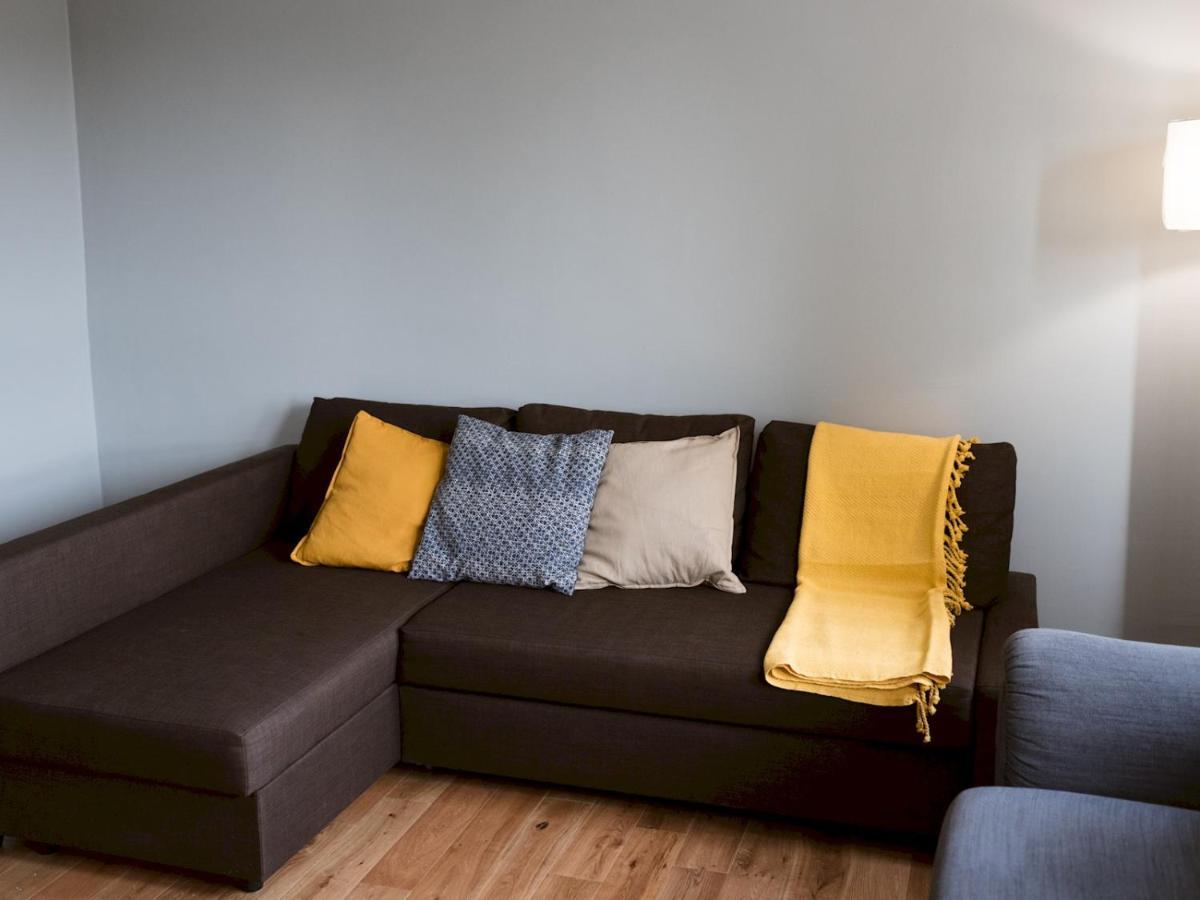 Pass The Keys Cozy Two Bed Flat Near Glasgow Airport & Paisley Bagian luar foto