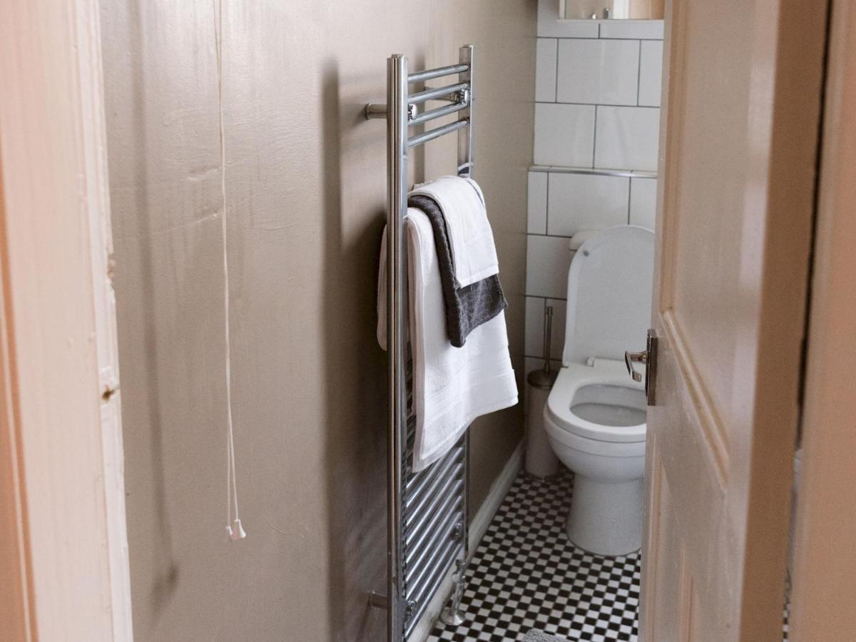 Pass The Keys Cozy Two Bed Flat Near Glasgow Airport & Paisley Bagian luar foto